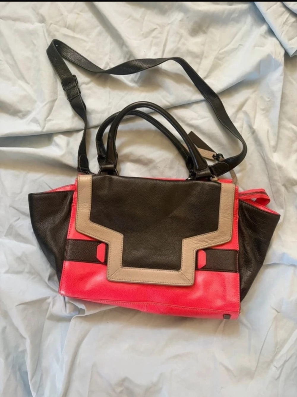 Vince Camuto Tricolor Geometric Leather Purse – Black, Fuchsia & Gray
